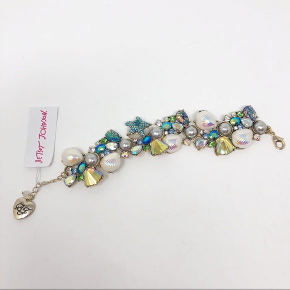 Betsey Johnson Jewelry - Betsey Johnson | Crabby Couture Shell Bracelet New